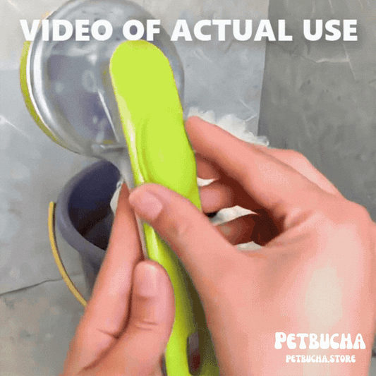 Shower Brush Pet Grooming ™